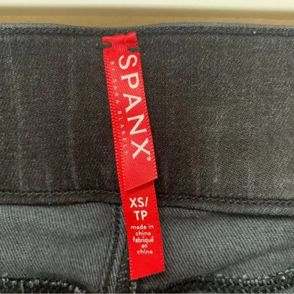 Spanx Vintage Distressed Ankle Skinny Jeans - Picture 10 of 13